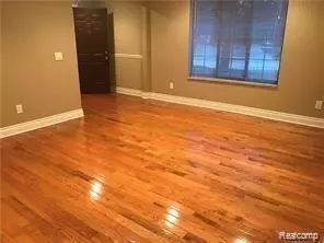 Rochester Hills, MI 48307,107 MEADOW LANE Circle