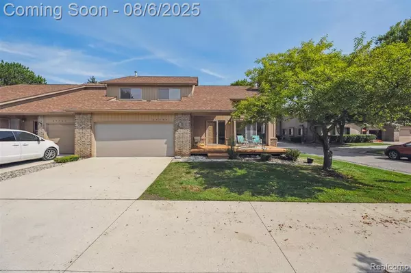 37484 N Laurel Park Drive, Livonia, MI 48152