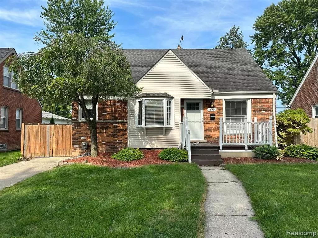 Berkley, MI 48072,1845 ELLWOOD Avenue