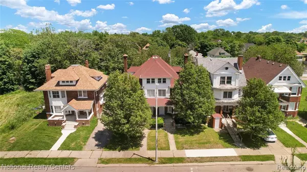 Detroit, MI 48207,852 E Grand Boulevard