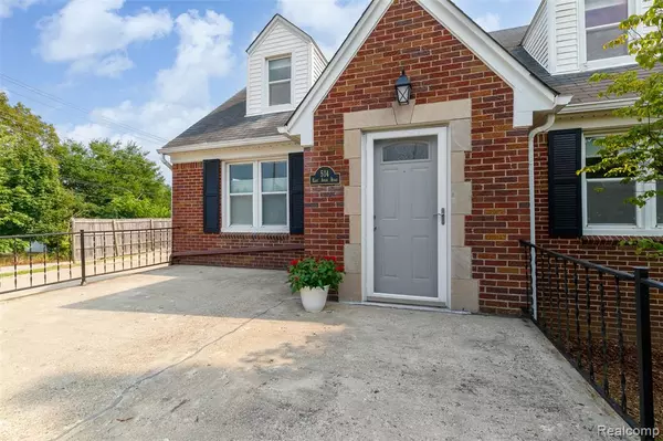 Rochester Hills, MI 48307,514 E Avon Road