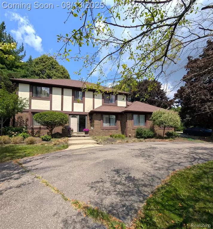 West Bloomfield, MI,6020 Fairbrook Drive