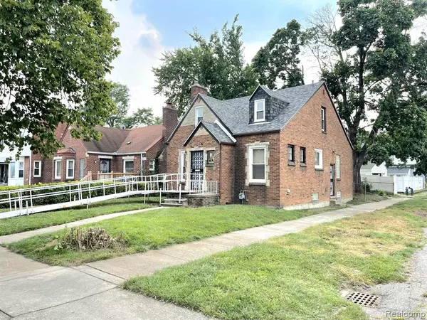 Detroit, MI 48235,16615 Biltmore Street
