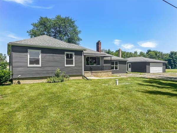 4078 W Coldwater Road, Flint, MI 48504