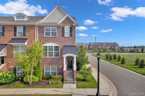 47702 Leland Drive, Northville, MI 48168