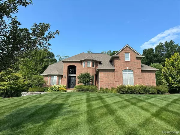 Rochester, MI 48306,4906 Stonehenge Drive