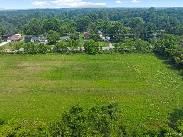 Davison, MI 48423,5105 N Irish Road
