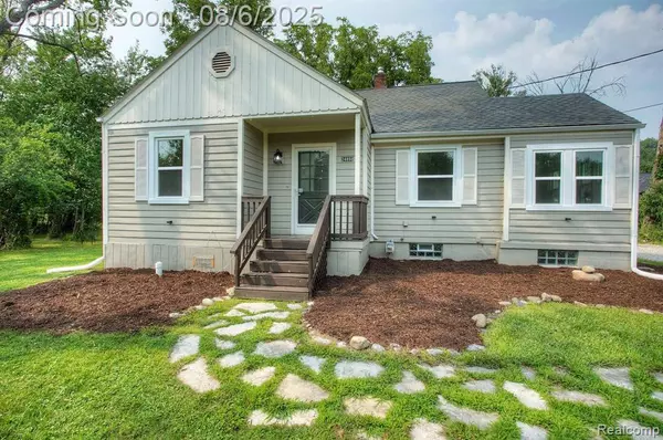 Southfield, MI 48034,24898 Farmbrook Road