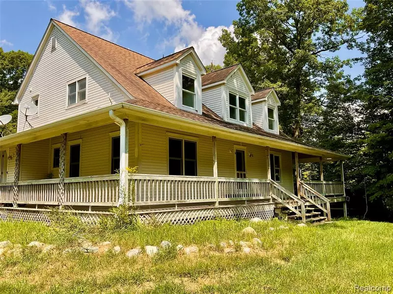3425 Sutton Road, Dryden, MI 48428