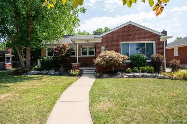 2905 Bridge Street, Trenton, MI 48183
