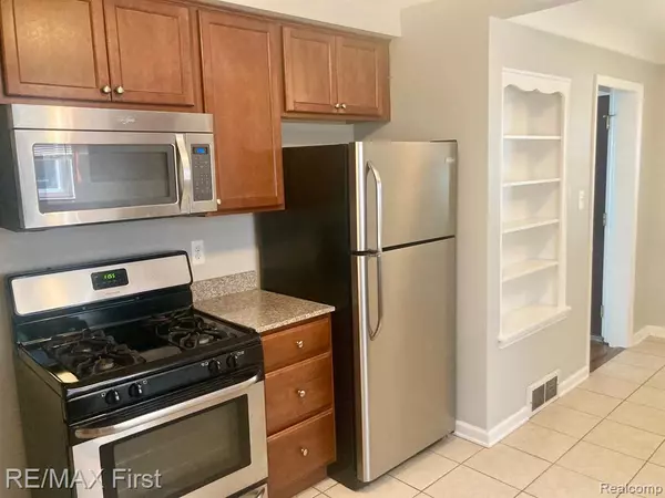 Fenton, MI 48220,173 W Webster Street