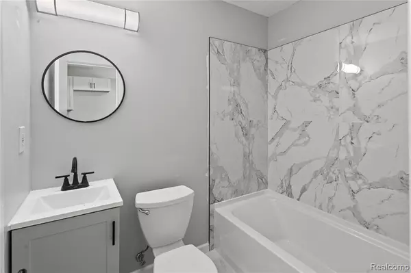 Clawson, MI,505 Main Street S