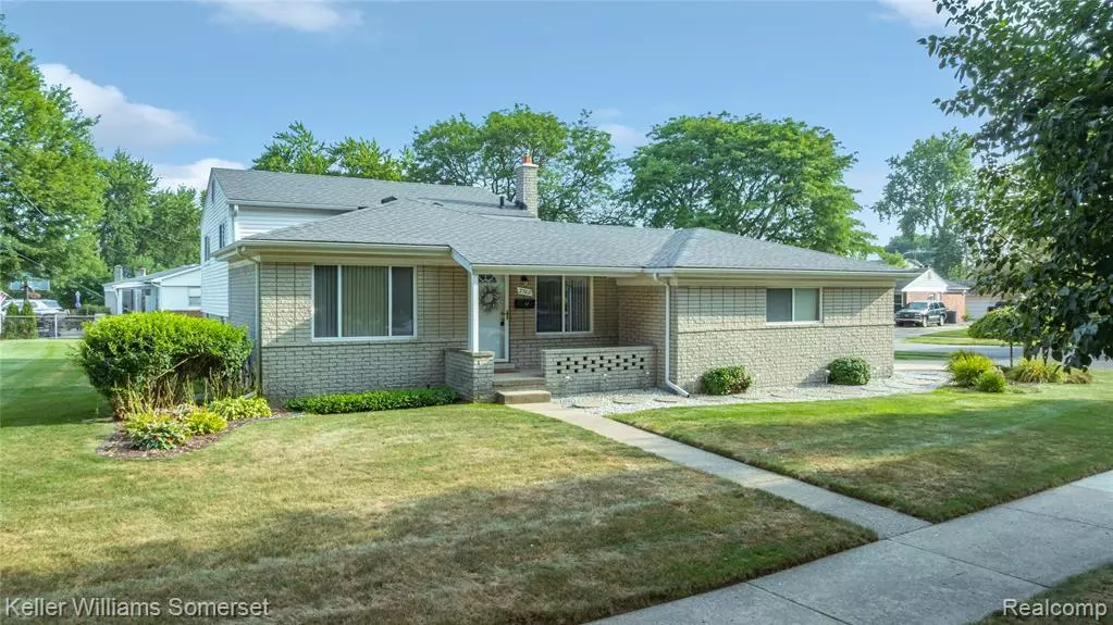 Troy, MI 48083,2702 Chesterfield Drive