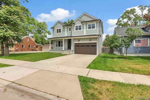 423 Woodlawn Ave, Royal Oak, MI 48073