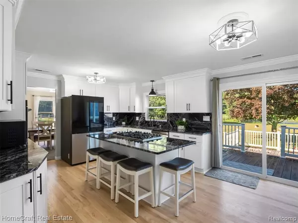 Whitmore Lake, MI 48189,6211 NOLLAR Road