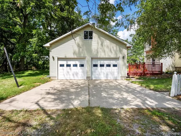 Chelsea, MI 48118,618 GRANT Street