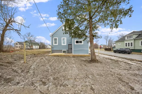 Detroit, MI 48214,3438 MCCLELLAN Street
