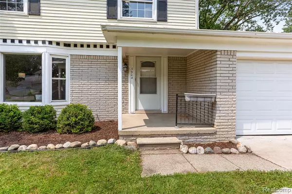 Ypsilanti, MI 48197,3904 Cloverlawn Avenue