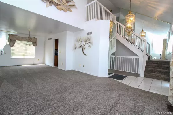 Ypsilanti, MI 48197,5562 Cary Drive