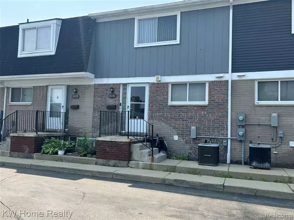 16036 W 11 Mile Road, Southfield, MI 48076