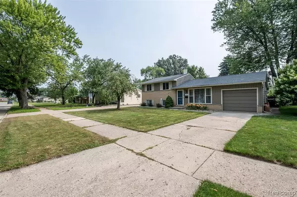 Sterling Heights, MI 48313,39856 Parklawn Drive