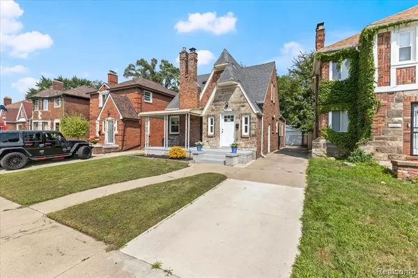 Detroit, MI 48221,18672 Cherrylawn Street
