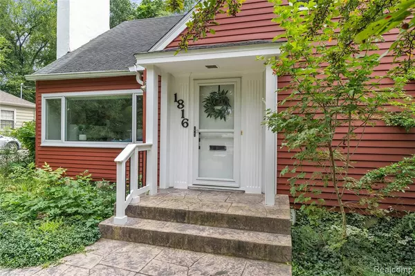 Ann Arbor, MI 48104,1816 Frieze Avenue