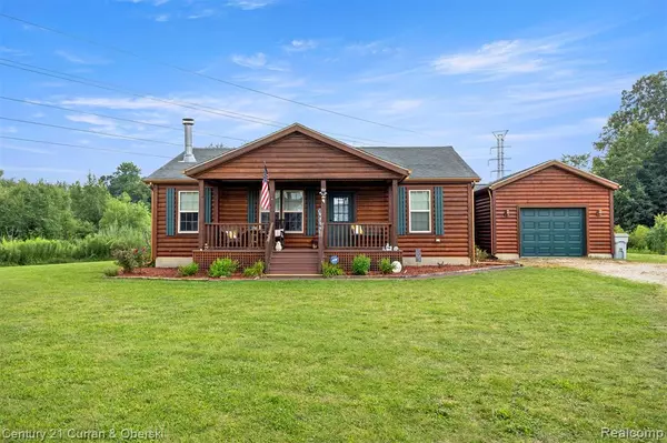 58539 Dolly Road, South Lyon, MI 48178