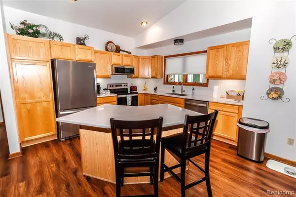 Davison, MI 48423,9285 Monica Drive