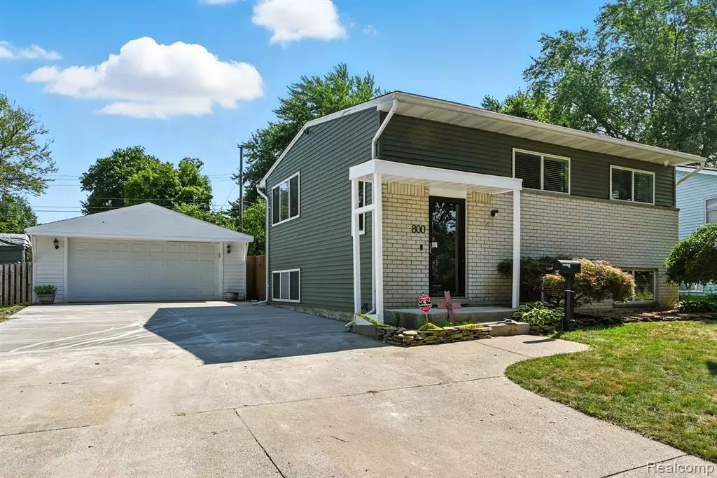 Milford, MI 48381,800 Birdsong Drive