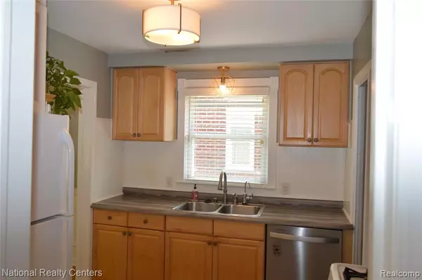 Dearborn, MI 48124,3330 Lincoln Street