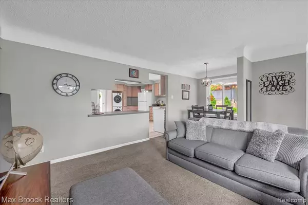 Sylvan Lake, MI 48320,1408 Avondale Street