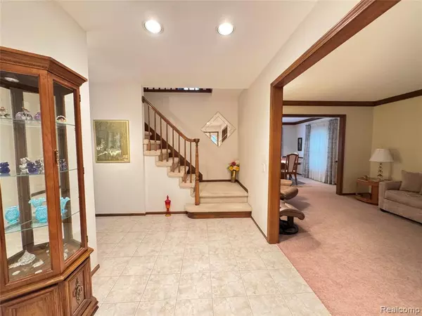 Dearborn, MI 48128,1755 Robindale Avenue