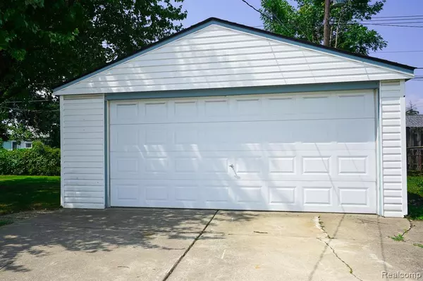 Roseville, MI 48066,26687 Dale Street