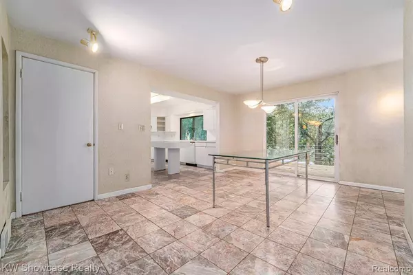 Waterford, MI 48329,3551 Dorothy Lane