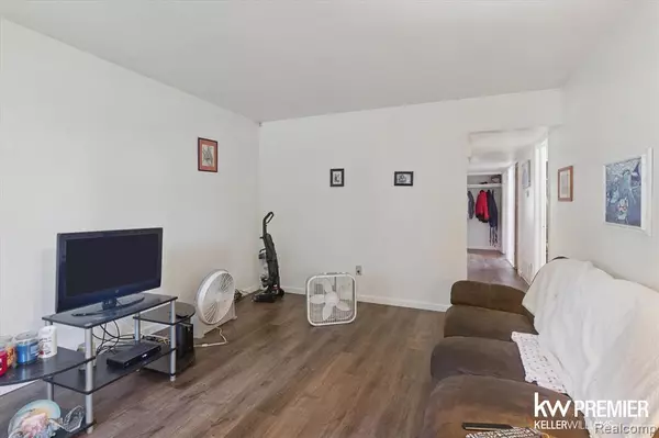 Farmington Hills, MI 48336,21053 Saint Francis Street