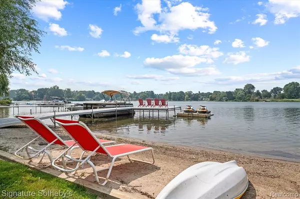 White Lake, MI 48383,415 HILLWOOD