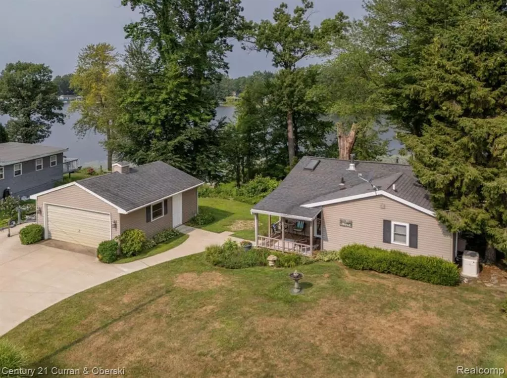 Lawrence, MI 49064,60846 N Lakeshore Drive