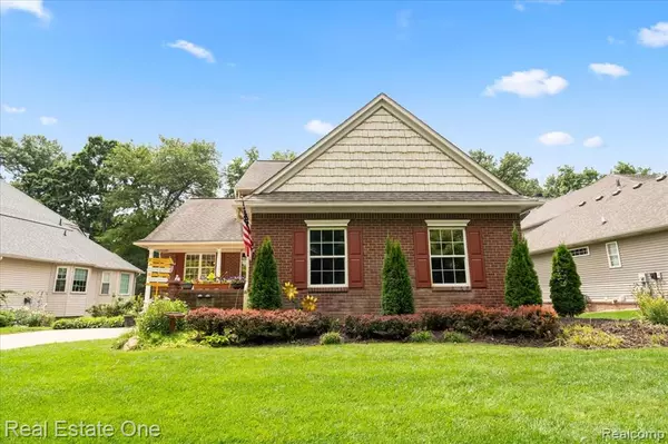 Pinckney, MI 48169,9952 Tioga Trail