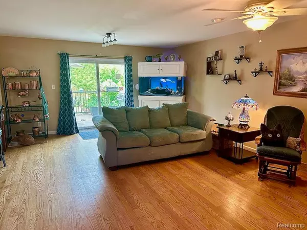 Waterford, MI 48328,3860 Lawley Avenue