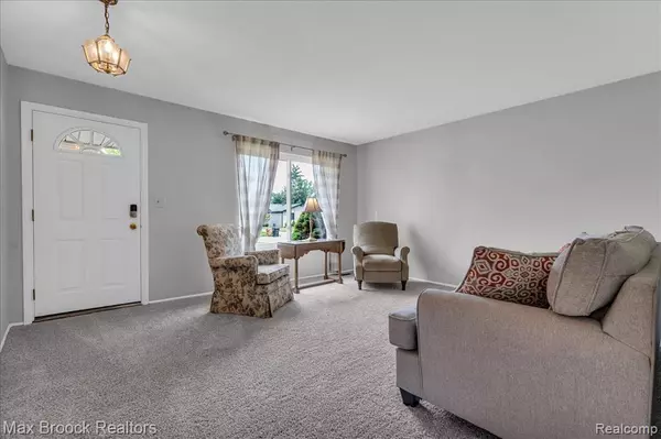 Livonia, MI 48154,14213 Susanna Street