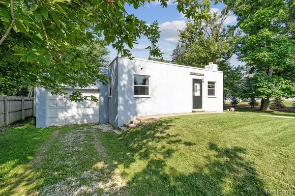 Okemos, MI 48864,3039 Meridian Road