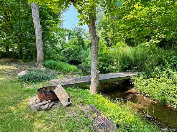 Goodrich Vlg, MI,11343 Horton Road