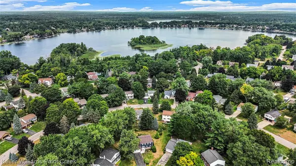 Lake Orion, MI,2710 Mercury Court