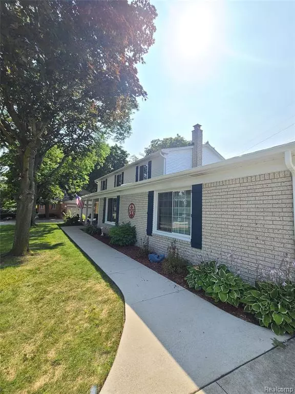 Shelby Twp, MI 48316,5069 VINCENT Trail