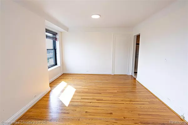 Detroit, MI 48202,15 E Kirby Street