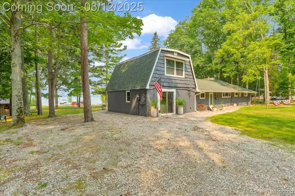 Spruce, MI 49747,6353 N Oak Street