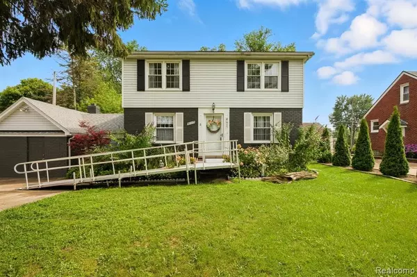 30275 7 Mile Road, Livonia, MI 48152