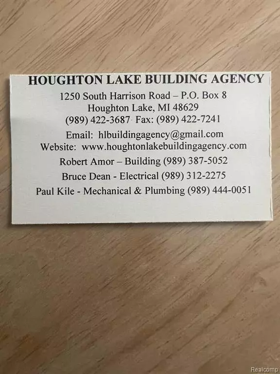 Houghton Lake, MI 48629,0000 Chestnut Street Street