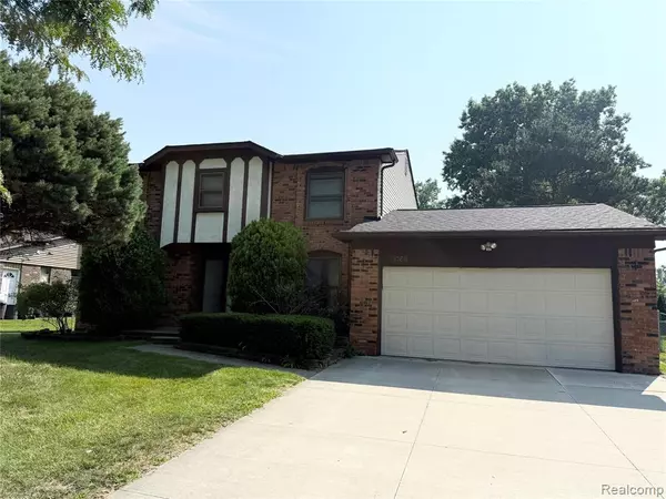 Troy, MI 48085,5168 Fedora Drive